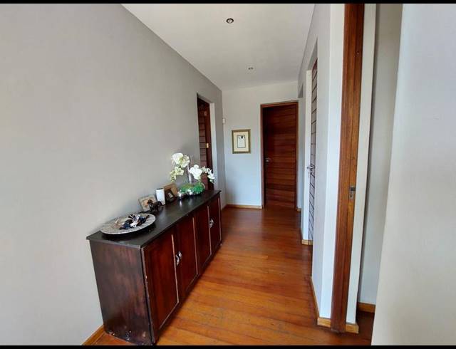 3 BEDROOM HOUSE FOR SALE IN KENSINGTON